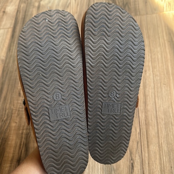 Time and Tru camel color Boston style clogs - Picture 3 of 3